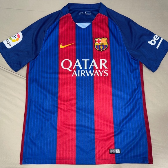 FC Barcelona 2016-17 home shirt jersey - Picture 1 of 6